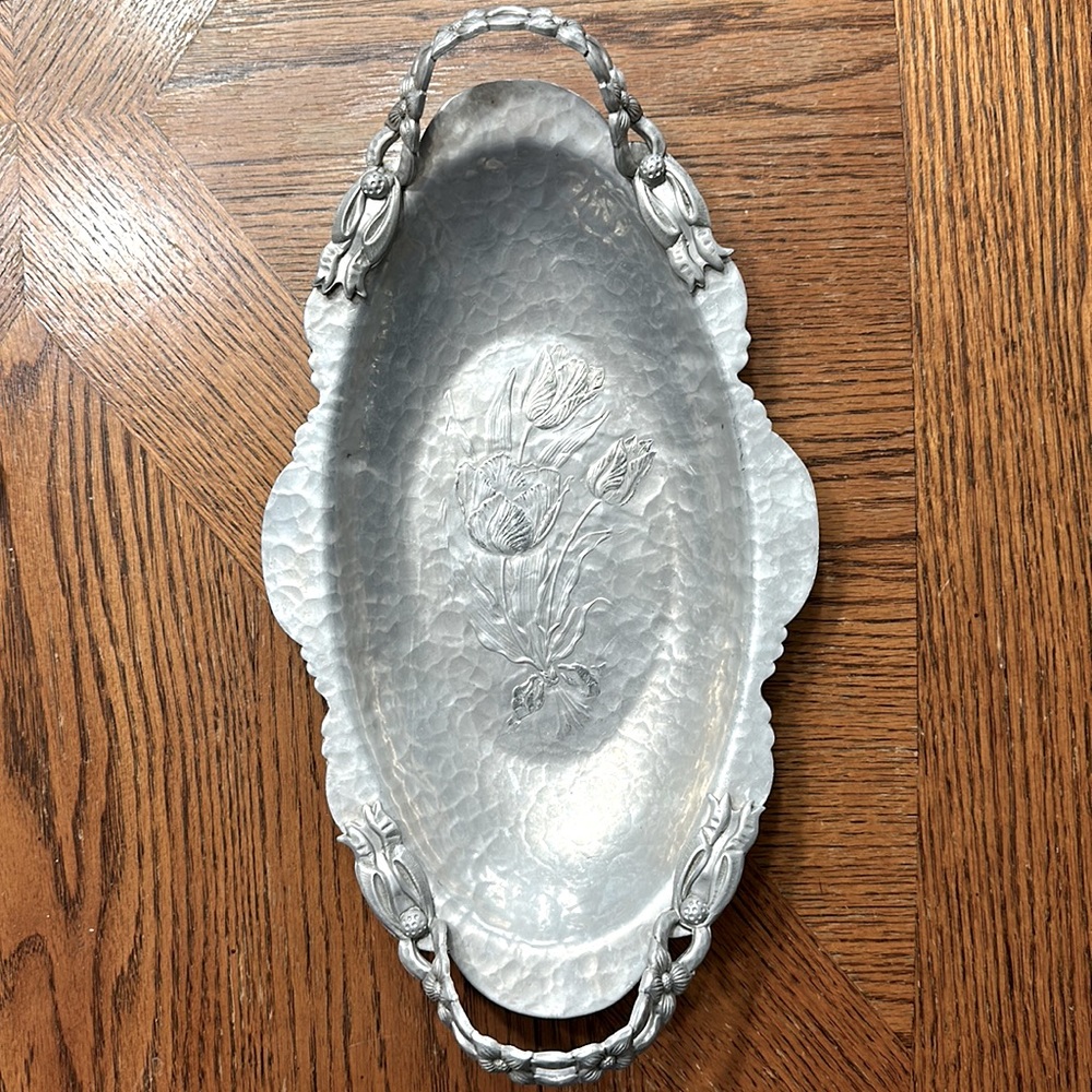Tulip bread tray 1950 wrought hammered aluminum by Rodney Kent #404